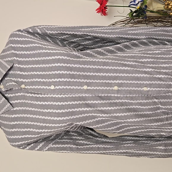 Dagr | Black White Striped Print Dress Shirt - Picture 2 of 8